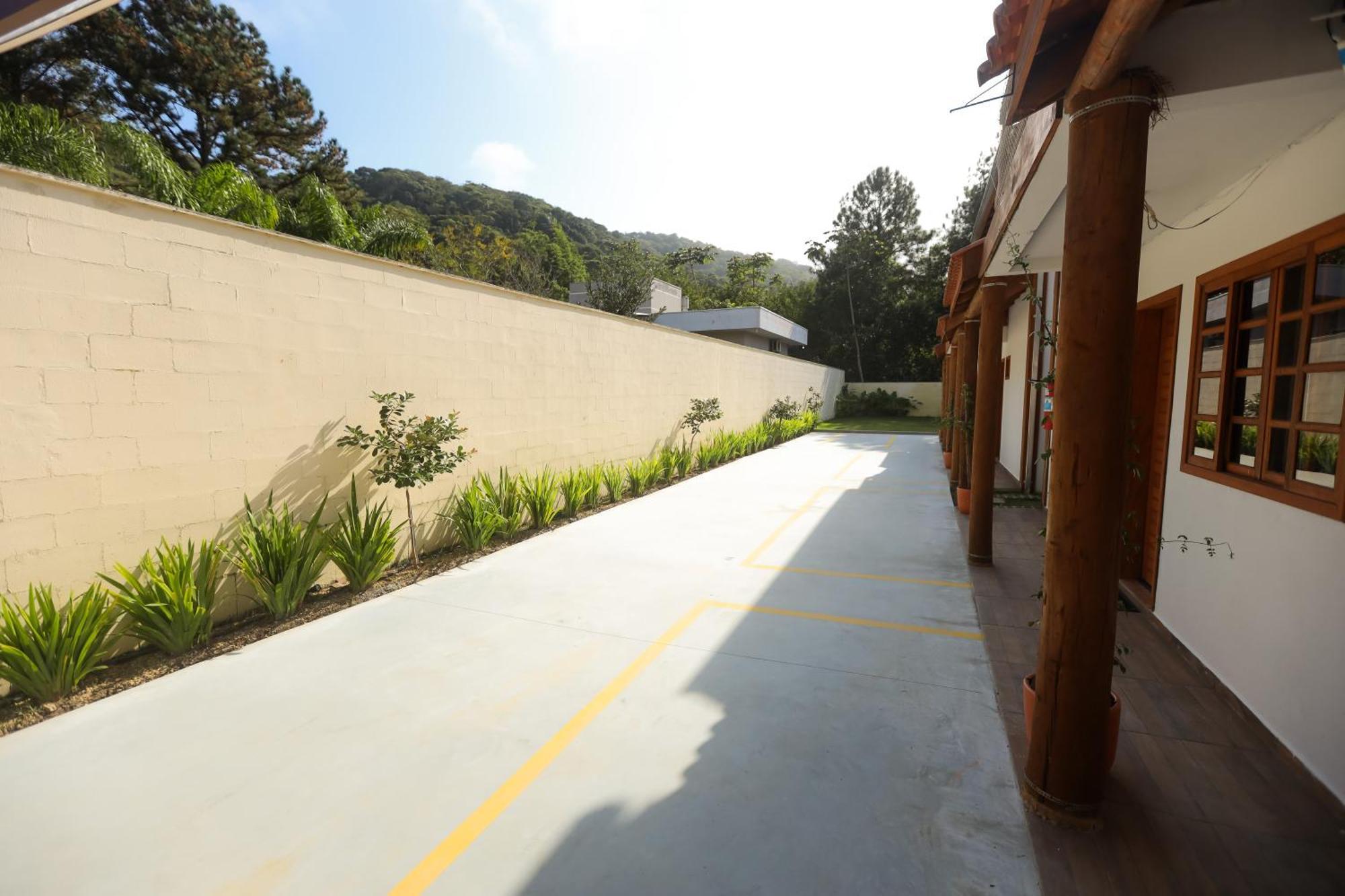 Estaleiro Com Charme - Ar, Churras E Pet Friendly Balneário Camboriú Zewnętrze zdjęcie